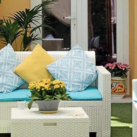 Garden Sant'avendrace Holiday home *
